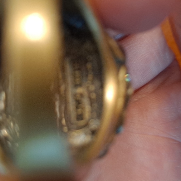 Heidi Daus vintage ring all warranty and paperwork original box! Size 9 - Picture 6 of 6